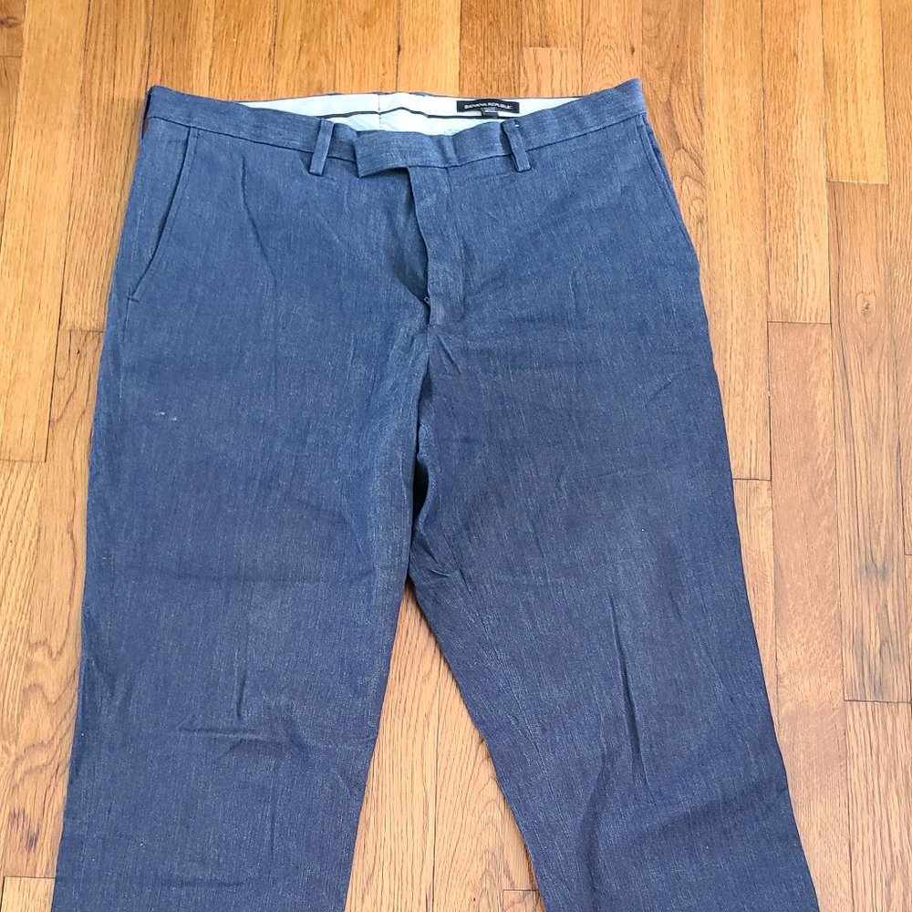 Banana Republic Heritage Pleated Chino Pants – Black/Charcoal – 34x32